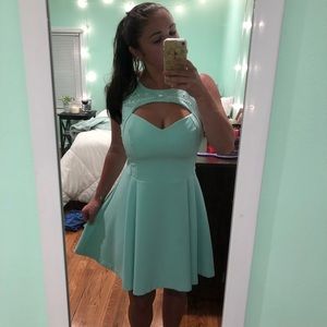 Mint green / teal cocktail dress from Guess
